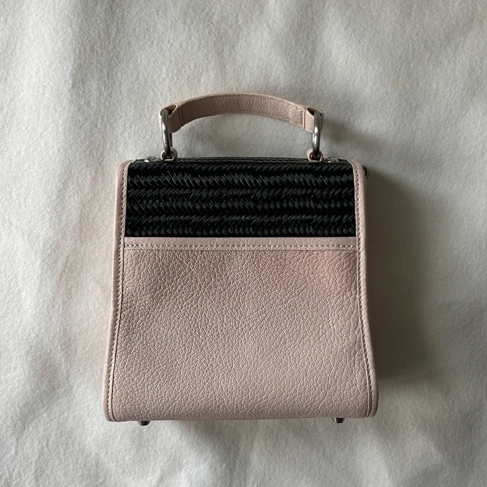Adrianne Landau lamb skin/ calf skin Leather crossbody bag - Picture 5 of 7